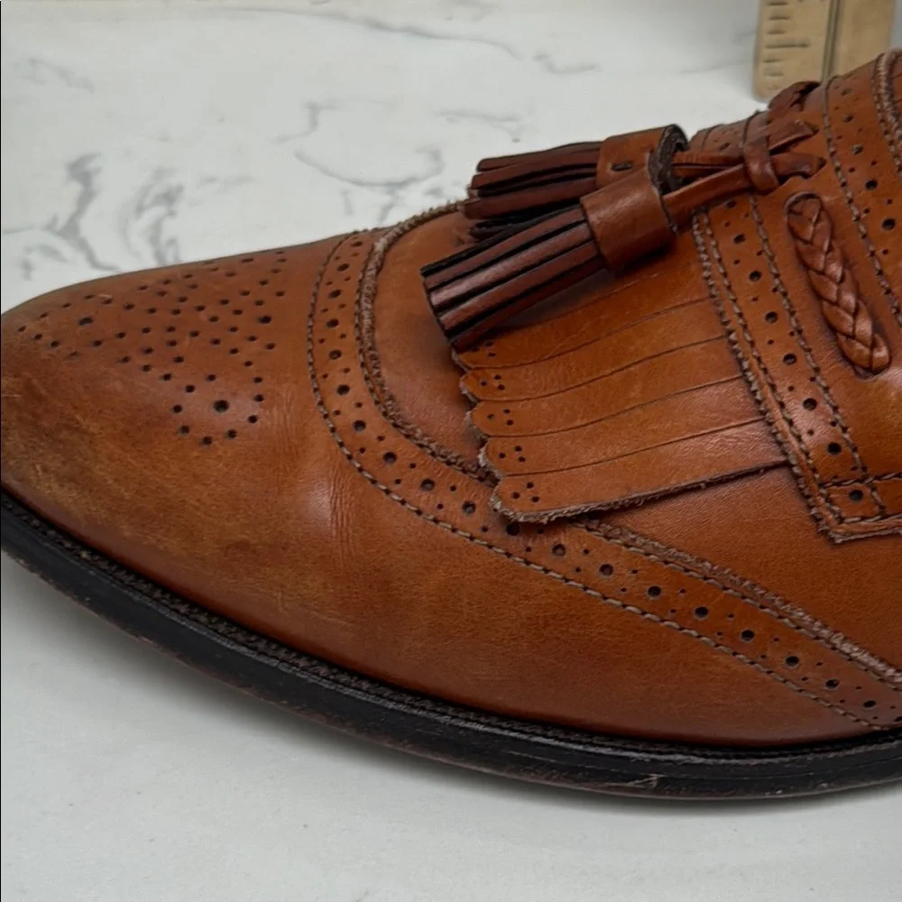 Allen Edmonds elegant tassel